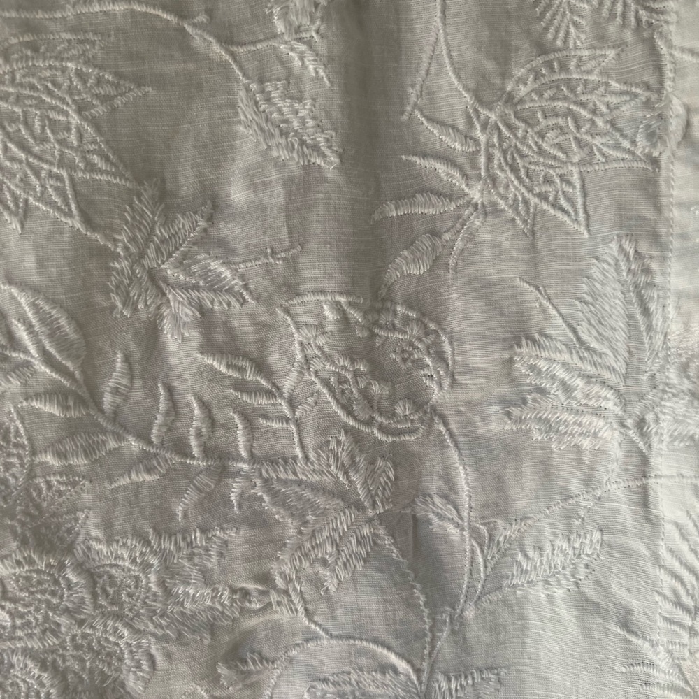 NWOT Cynthia Rowley white embroidered detail sleeveless top/tunic, size S - Picture 2 of 4